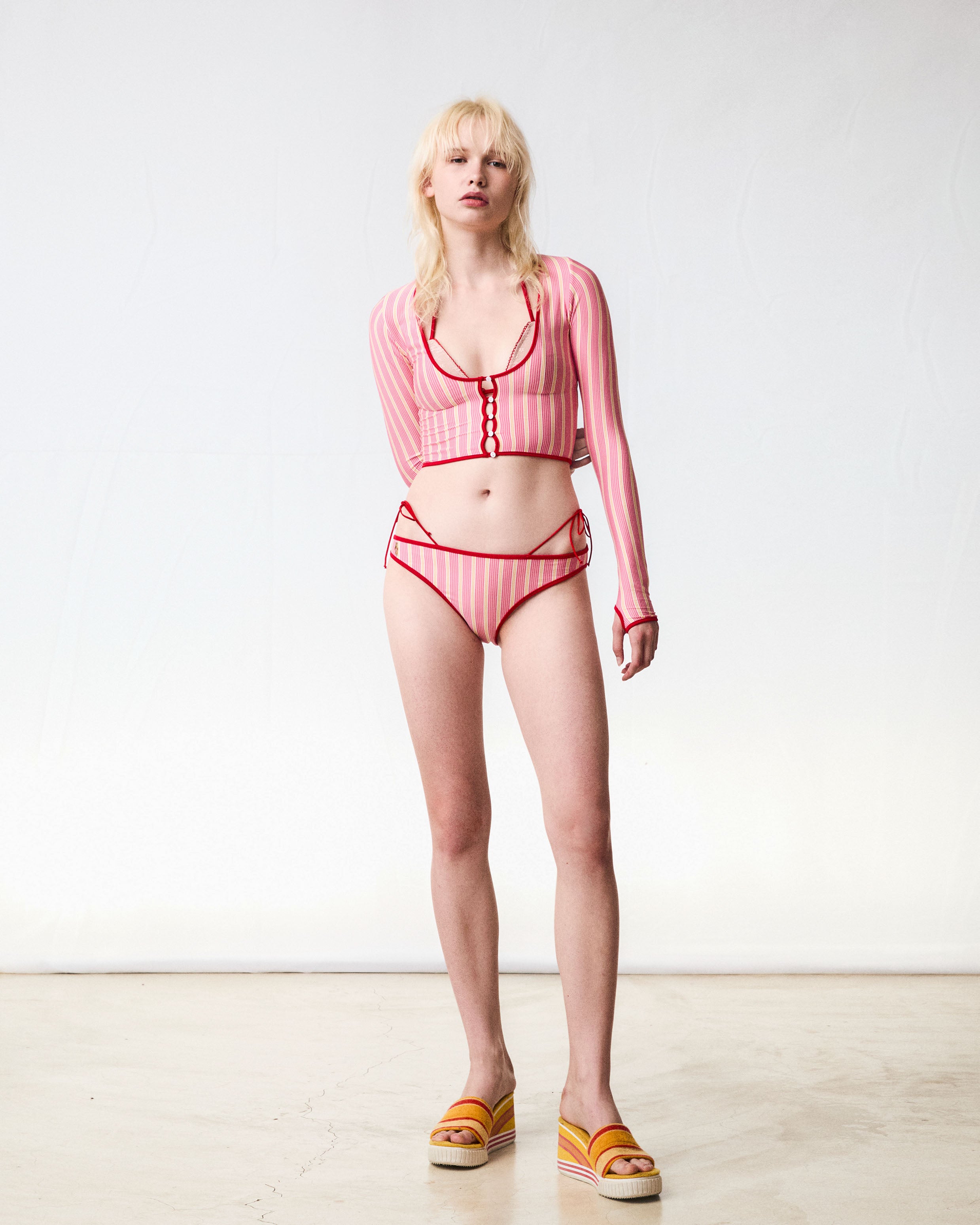 #colour_sunset pink - pineapple