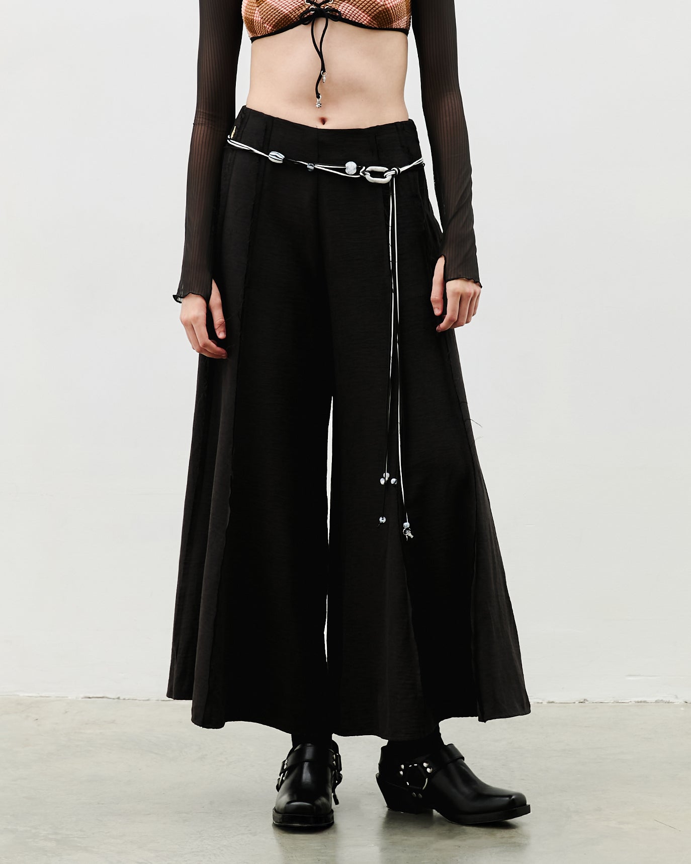 #colour_CHARCOAL BLACK