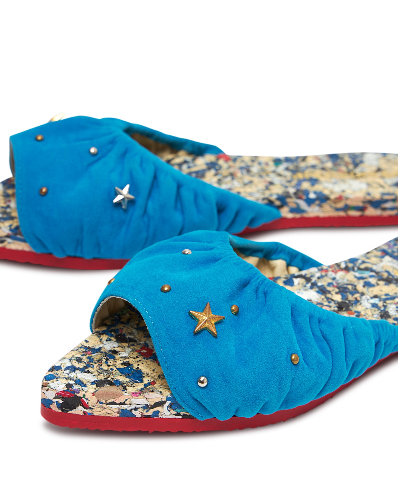 #colour_blue champagne
