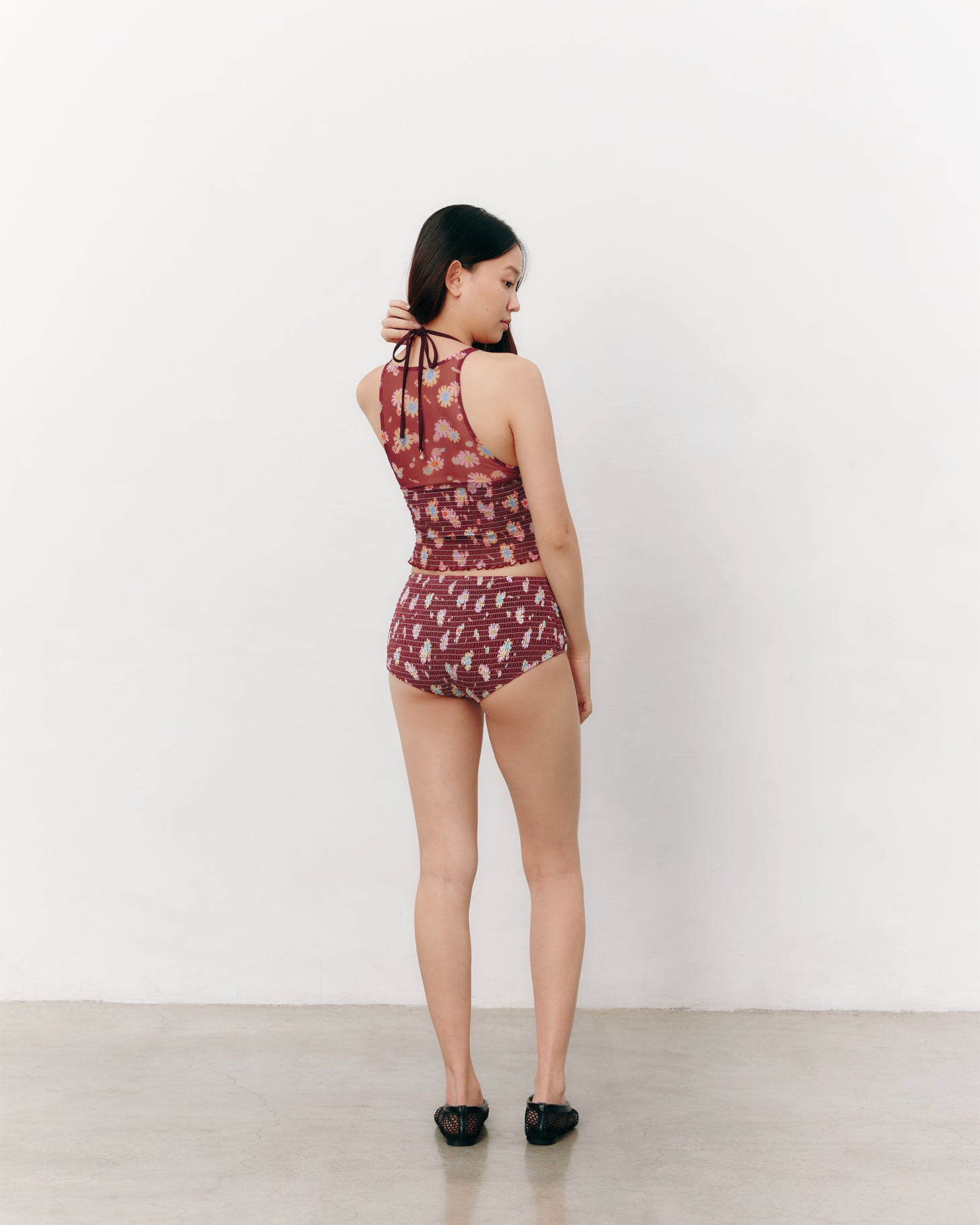 #colour_maroon daisies