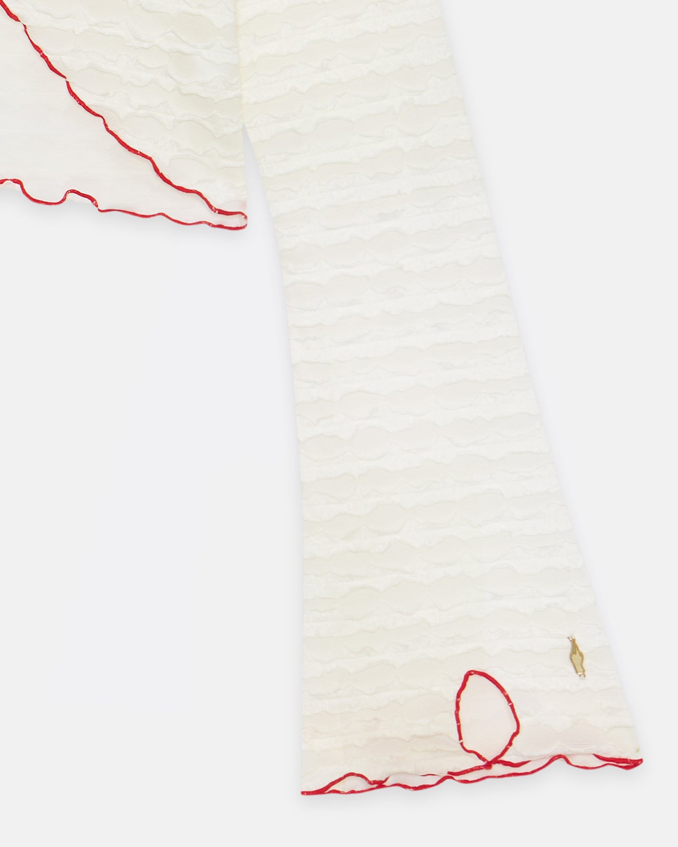 #colour_crinkle white