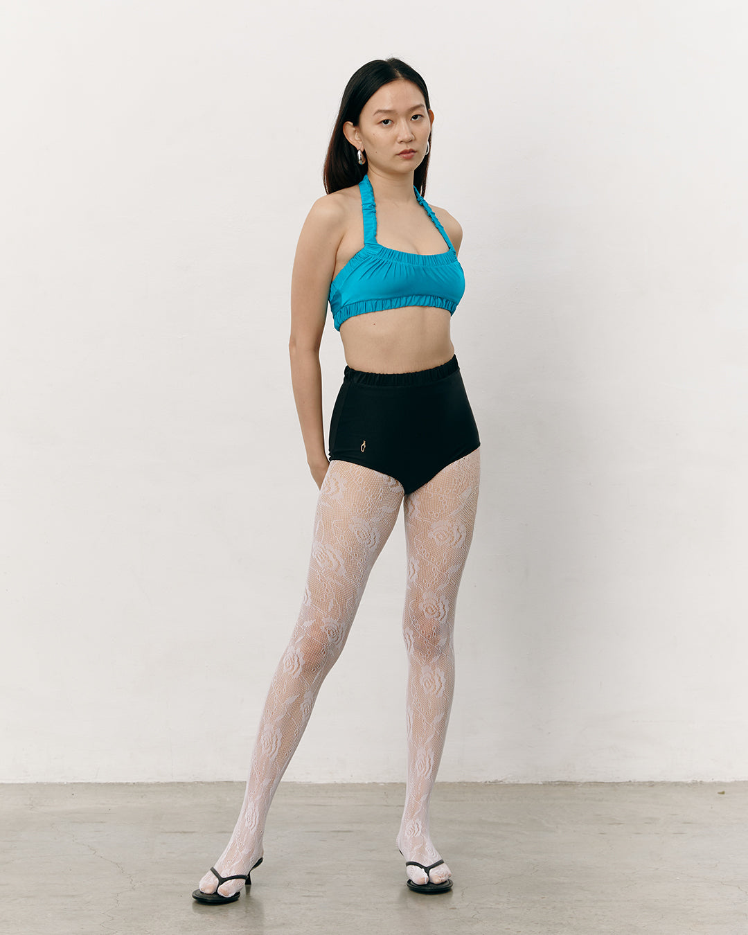 #colour_shiny turquoise black